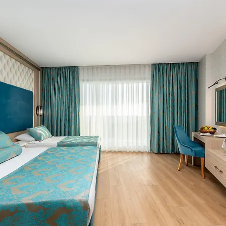 The Marilis Hill & 5* Okurcalar