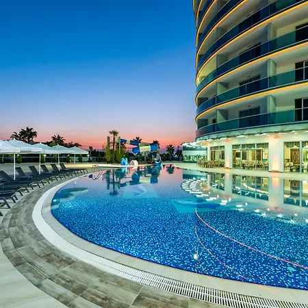 Hotel The Marilis Hill & 5*