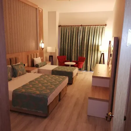 The Marilis Hill & Hotel Okurcalar